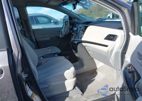 2011 Toyota Sienna Le from USA, damaged, VIN 5TDJK3DC1BS010556